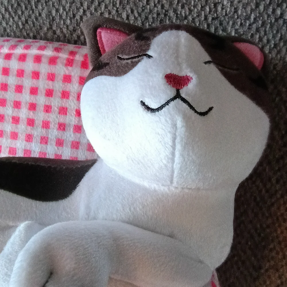 Makeship Ella and Her Pink Couch Cat Plush Limited Edition 1 of 537 NWT Bag Rare